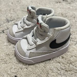 Nike Boy 2C shoes